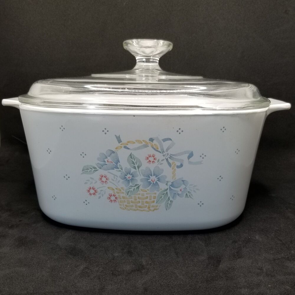 Corning Ware Country Cornflower pattern 3 qt casserole dish with lid vtg rare